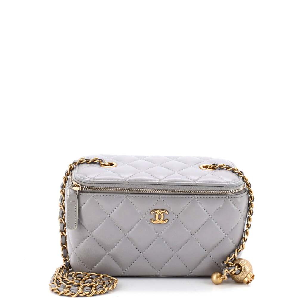 Chanel Pearl Crush Vanity Case With #249632C39B - Picture 1 of 7